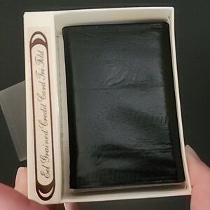 Eel Grained Credit Card Tri Fold Wallet